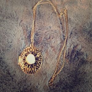 House of Harlow Designer Starburst Necklace